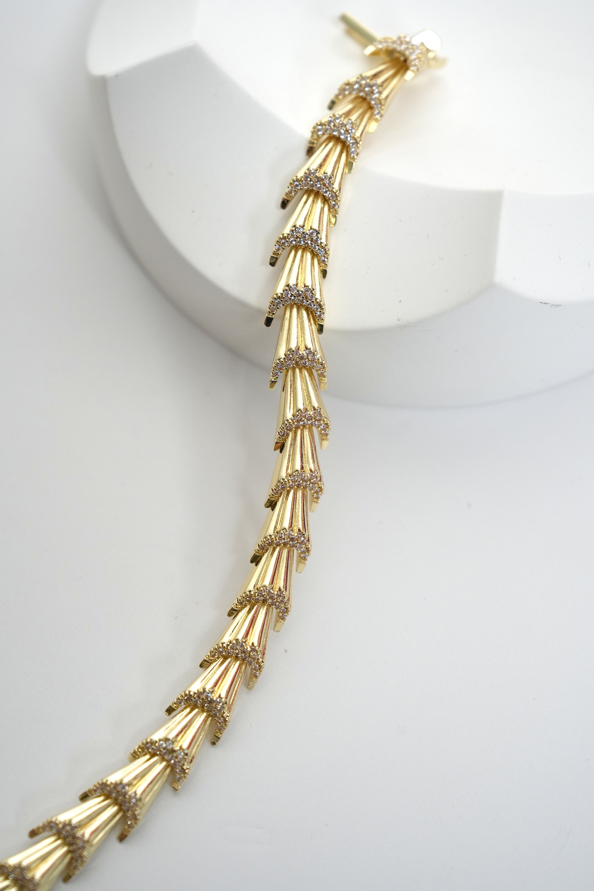 İmparator Çizgisi 14K Vip Bileklik