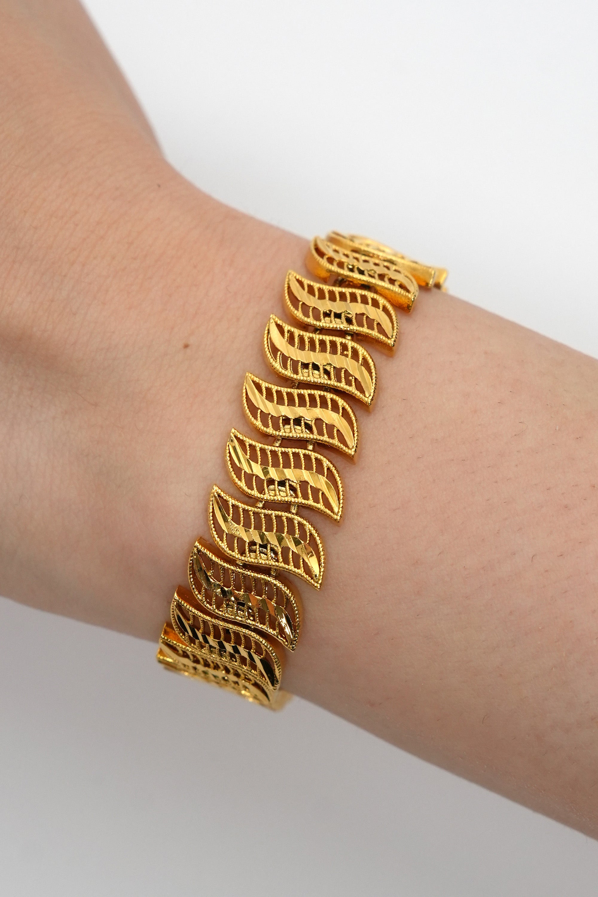 Altın Hasır Yaprak 22K Altın Kaplama Bileklik