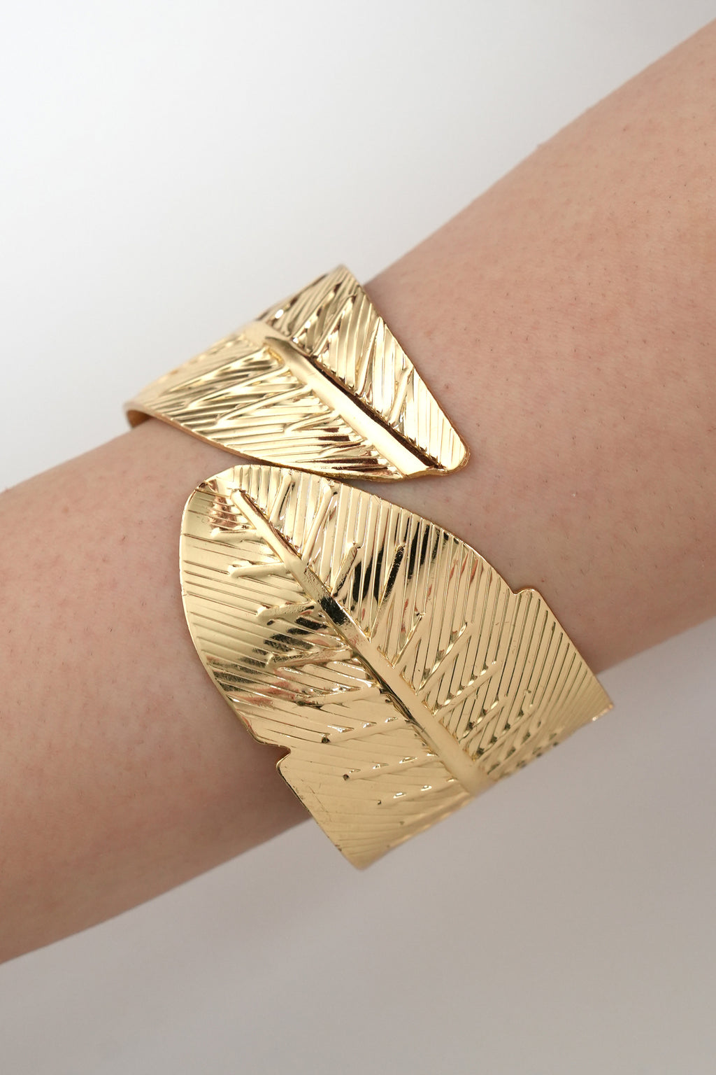 İkiz Yaprak İmzası ZR  Kelepçe