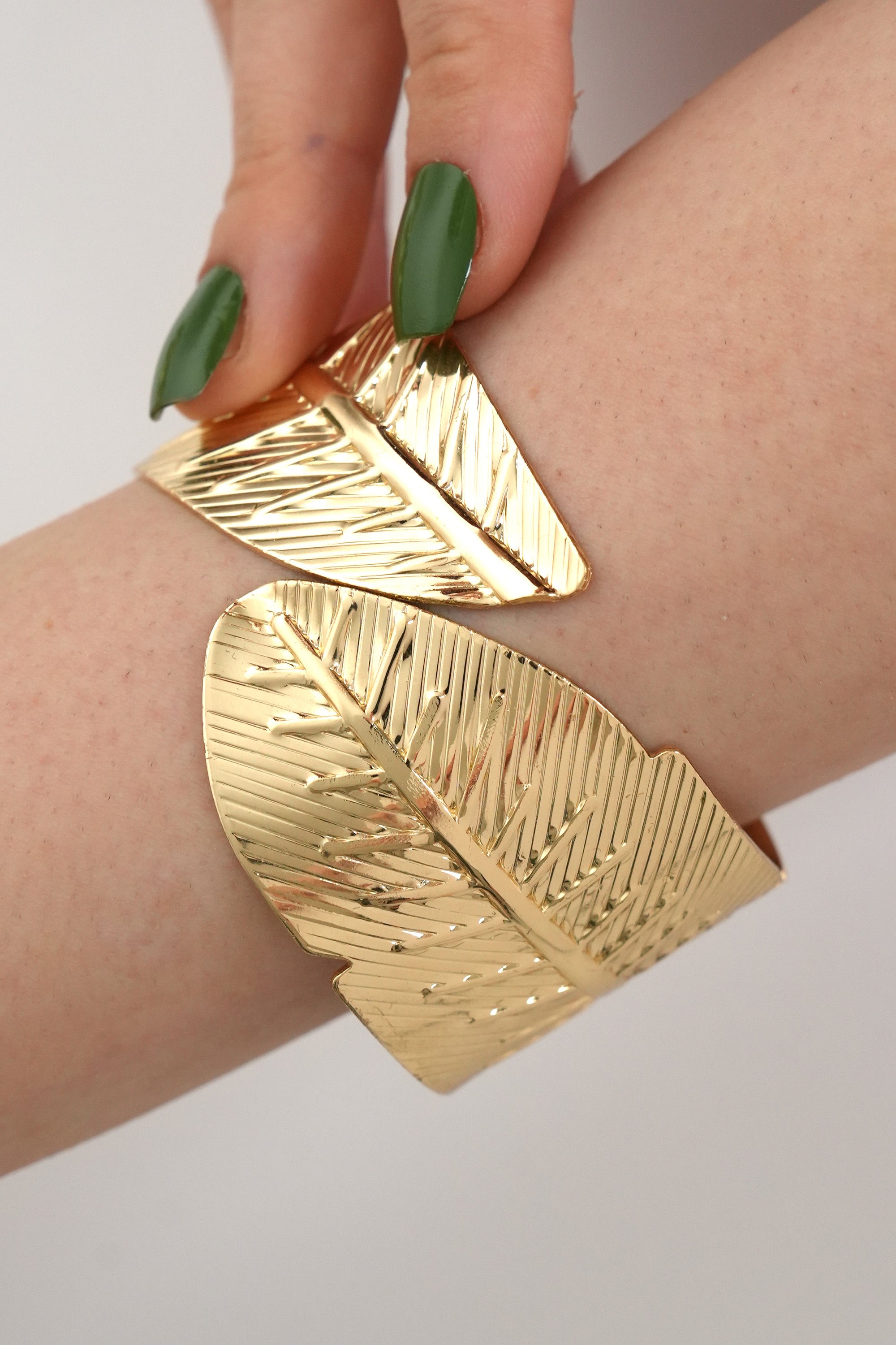 İkiz Yaprak İmzası ZR  Kelepçe