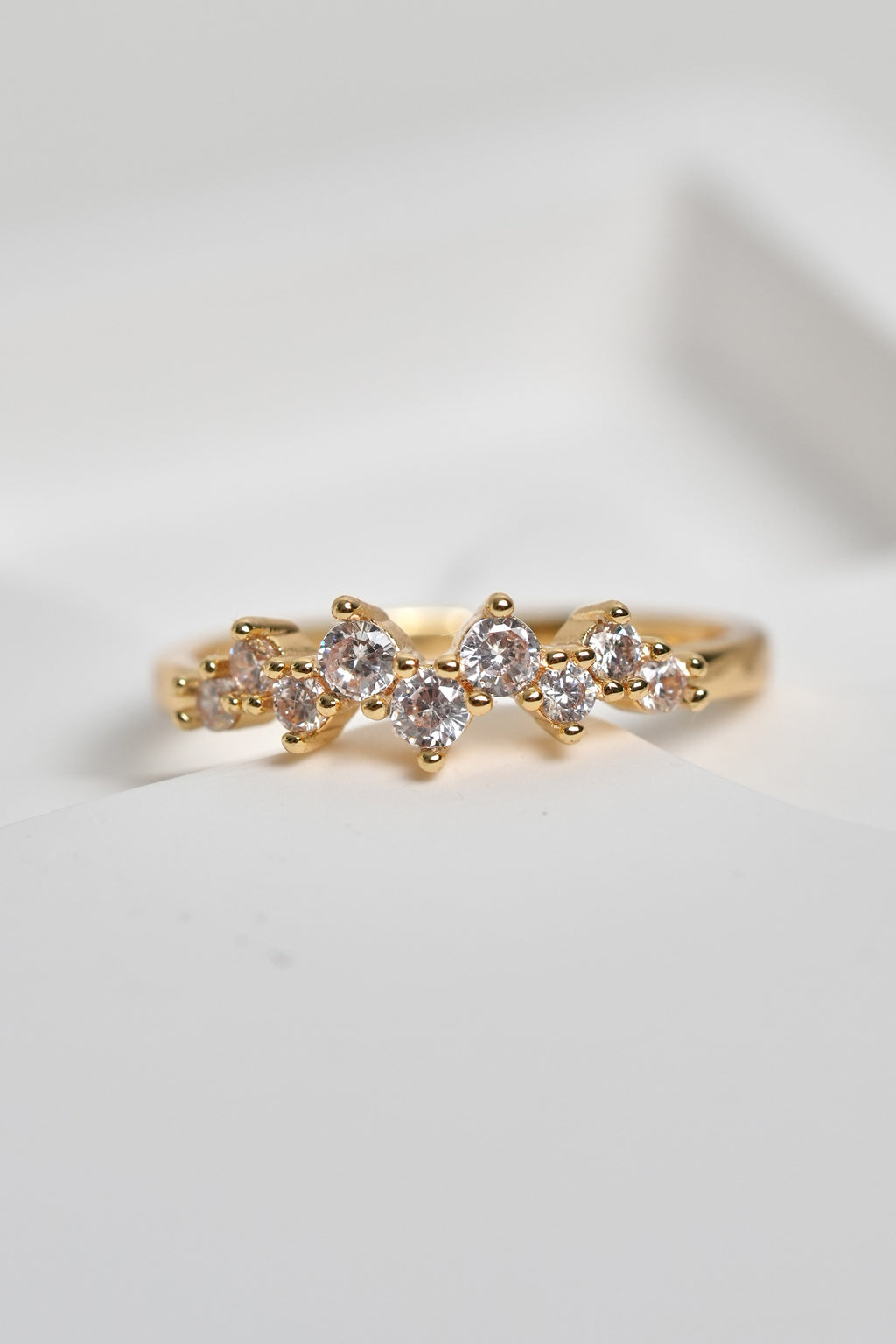 Taç Işıltısı 14K Altın Kaplama Vintage Yüzük