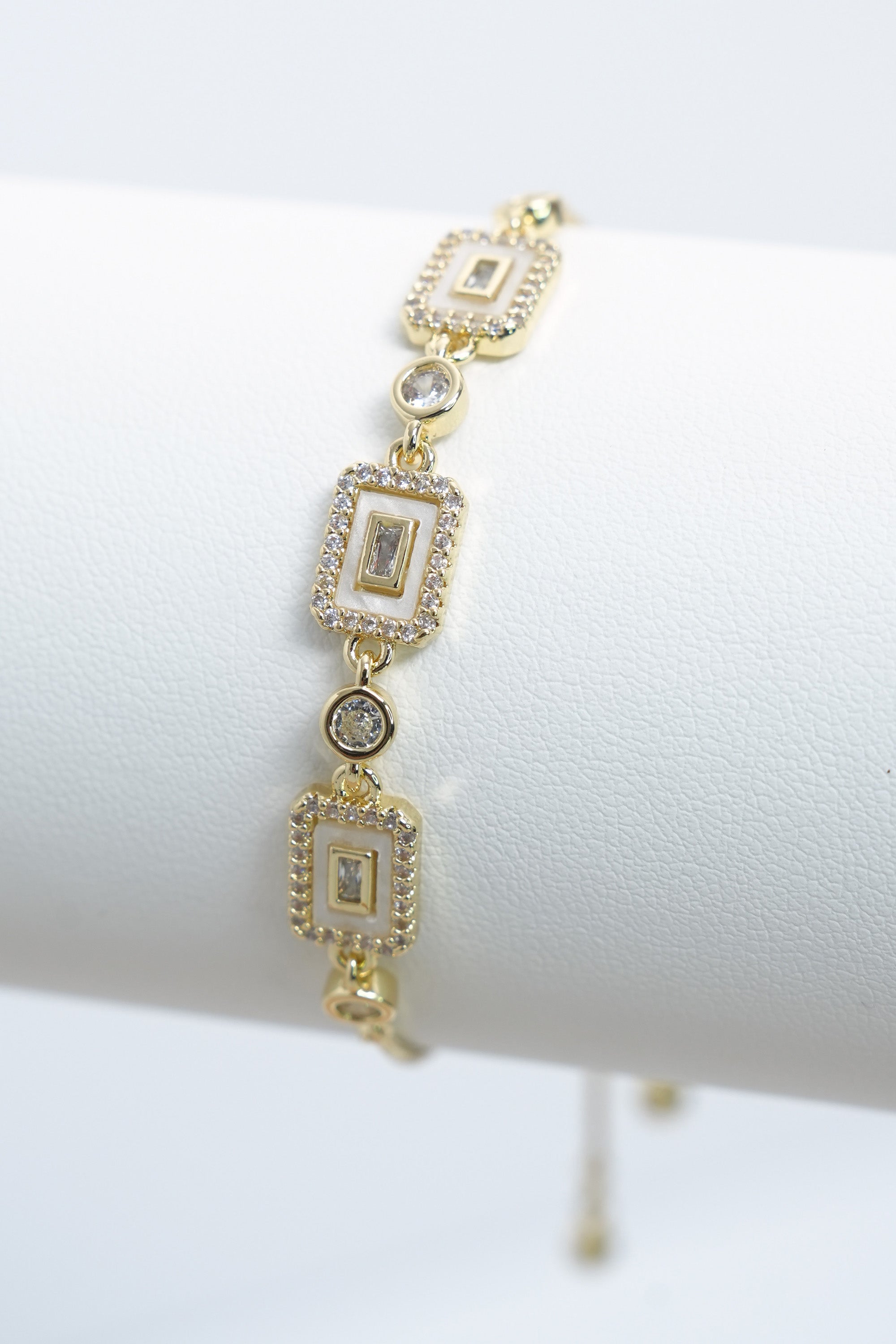 Geometrik Işık Asansörlü VIP Bileklik