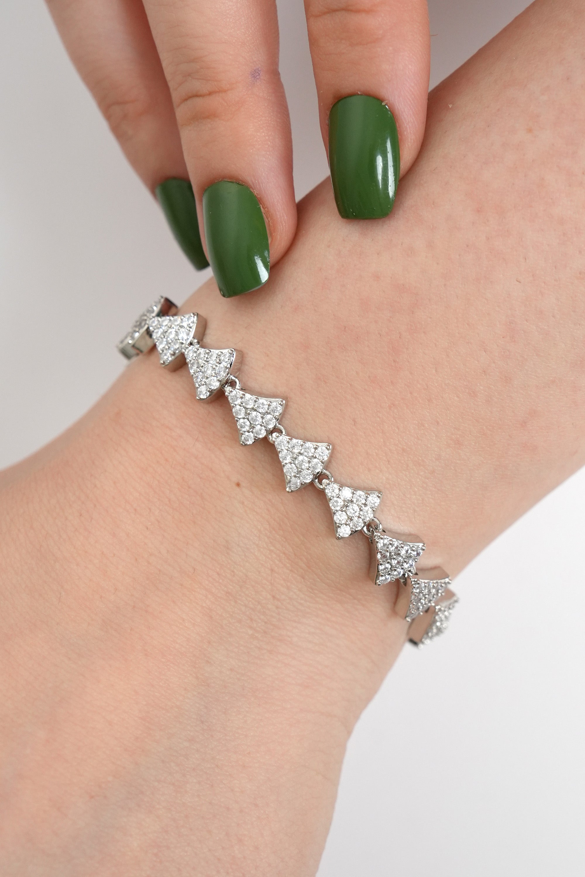 İnce Köşe Vip Bileklik