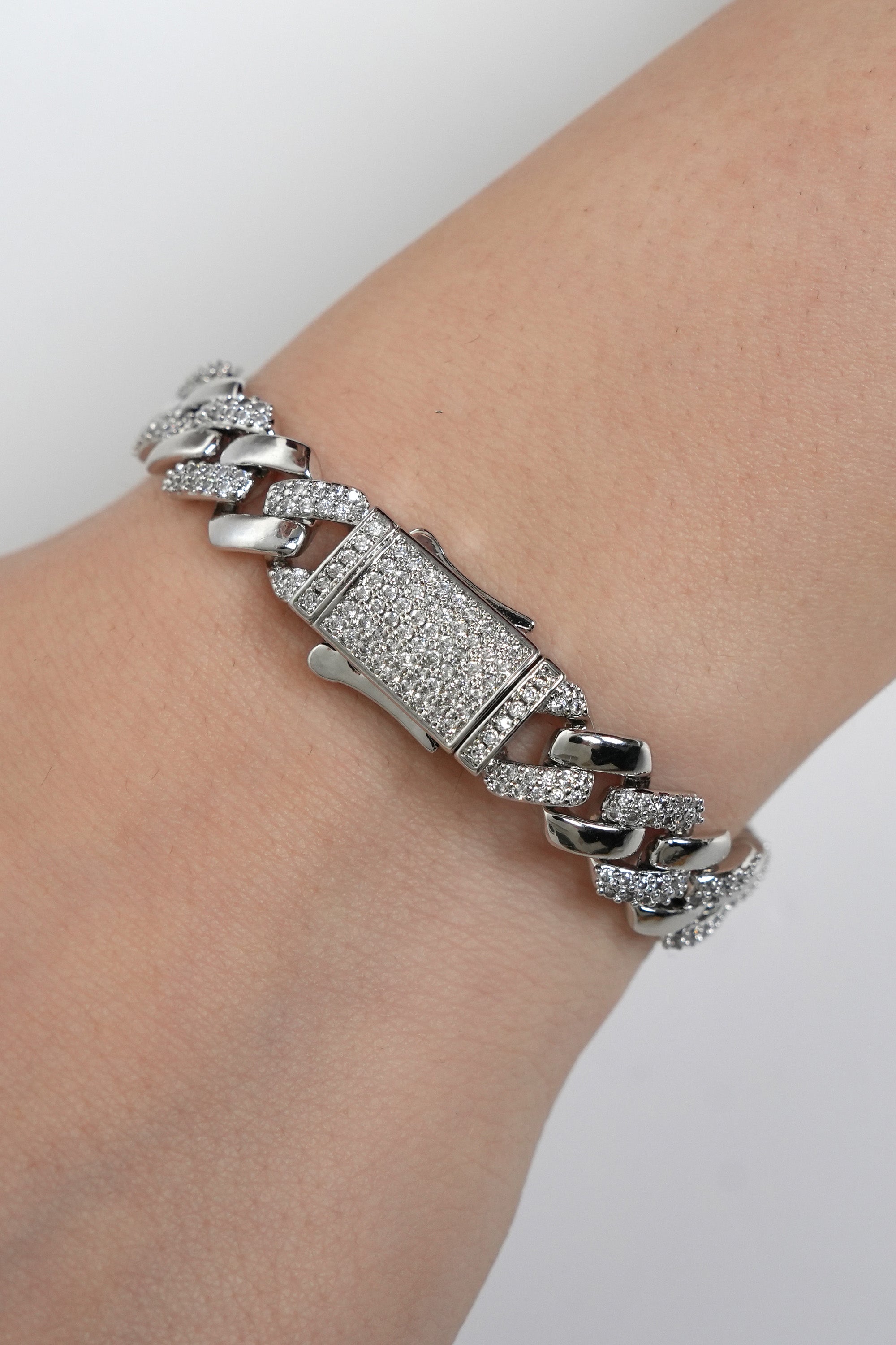 Elmas Akışı 22K Altın Kaplama Bileklik