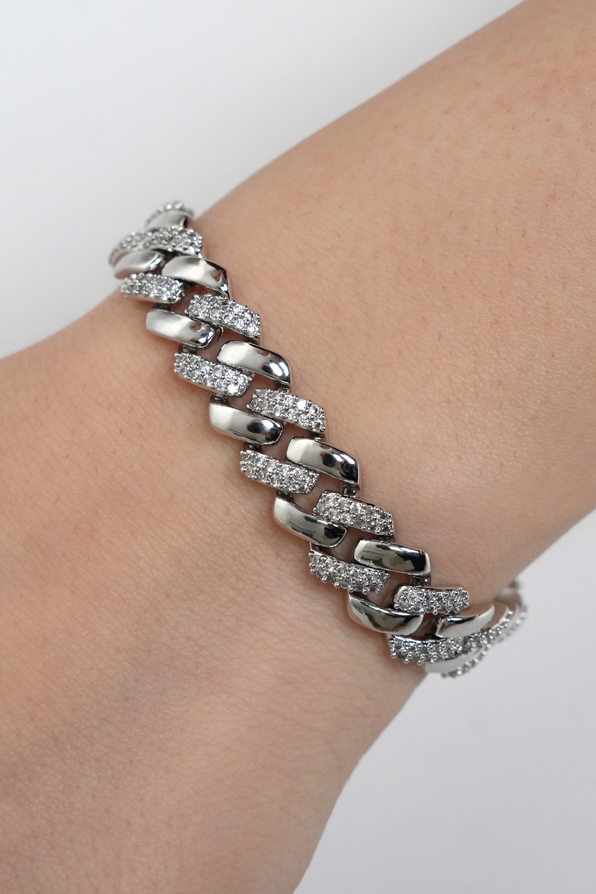 Elmas Akışı 22K Altın Kaplama Bileklik