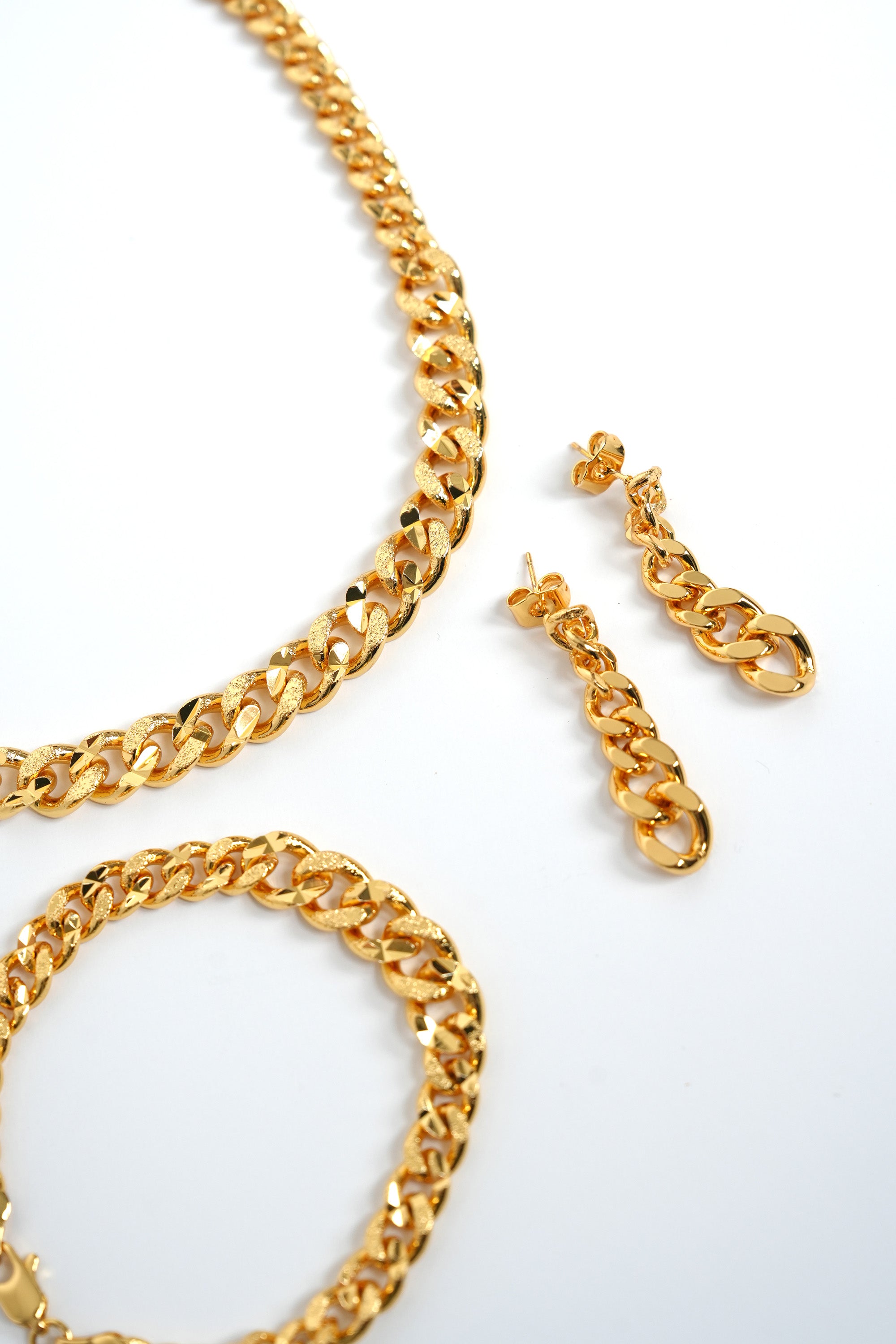 Gurmet Asal Zincir 22K Altın Kaplama Kolye Set