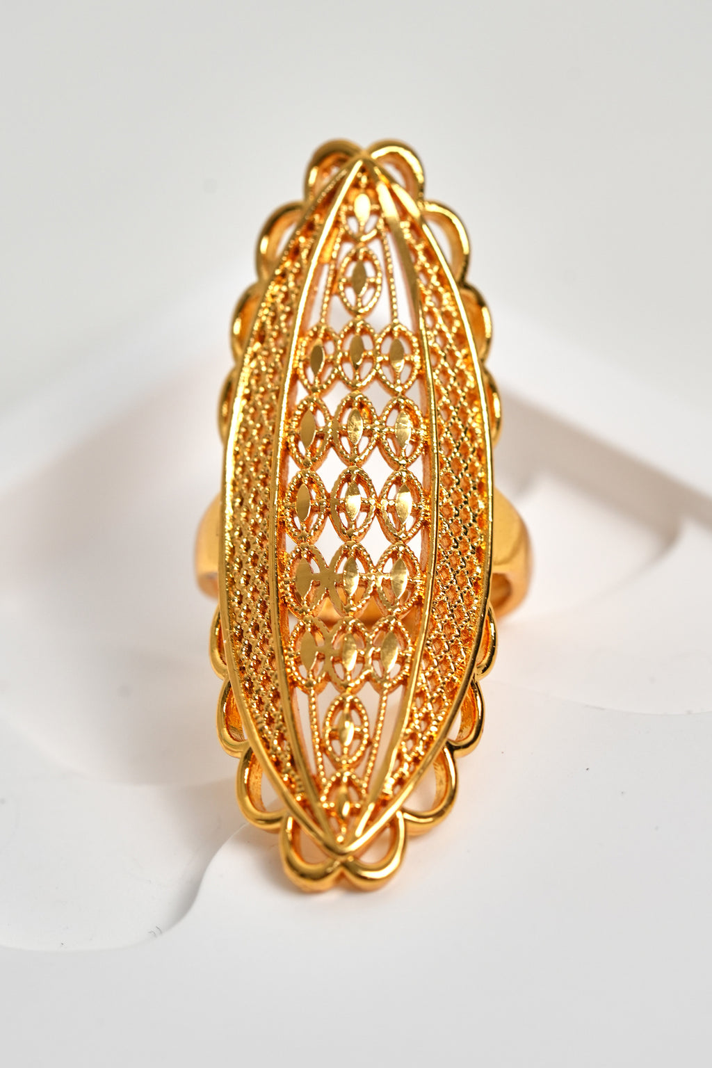 Mihrap Işıltısı 22K Altın Kaplama Yüzük