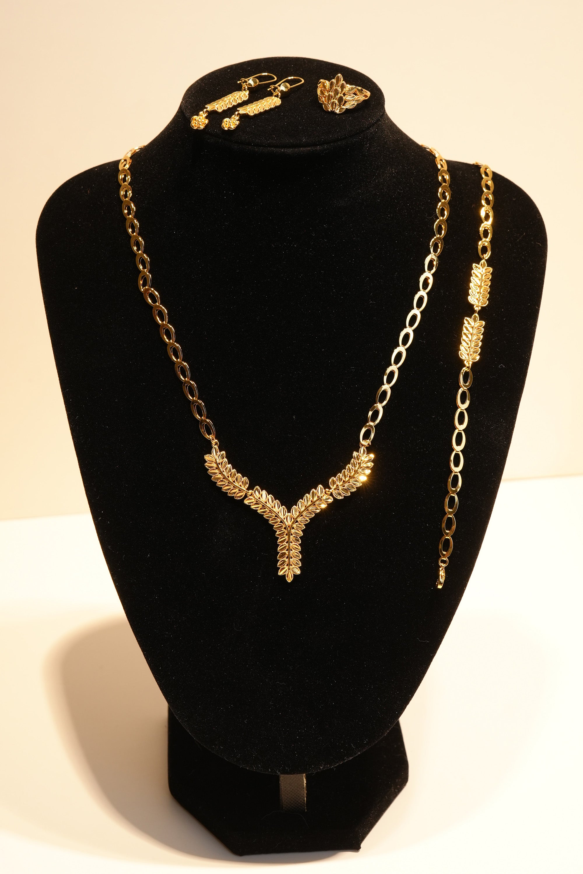 Altın Yaprak Yolu 22K Altın Kaplama Set