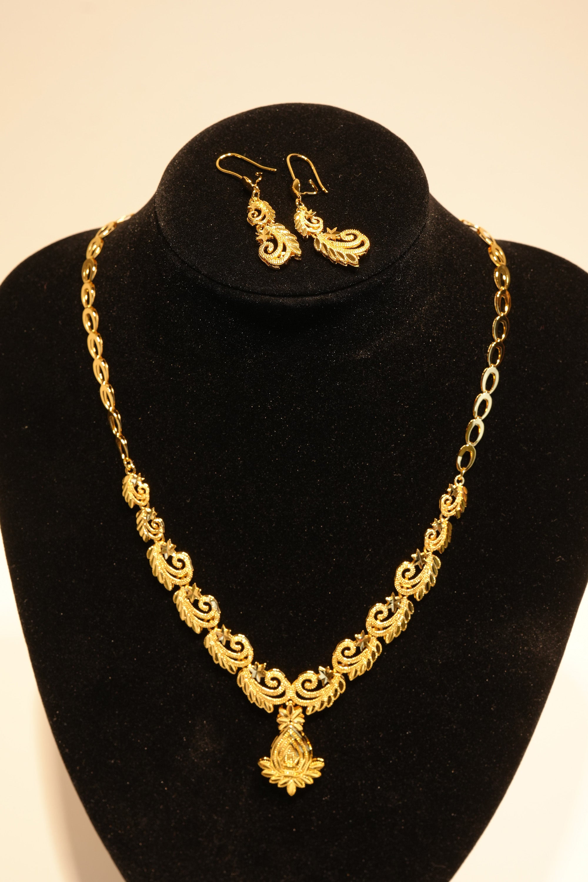 Altın Saray Motifi 22K Altın Kaplama Set