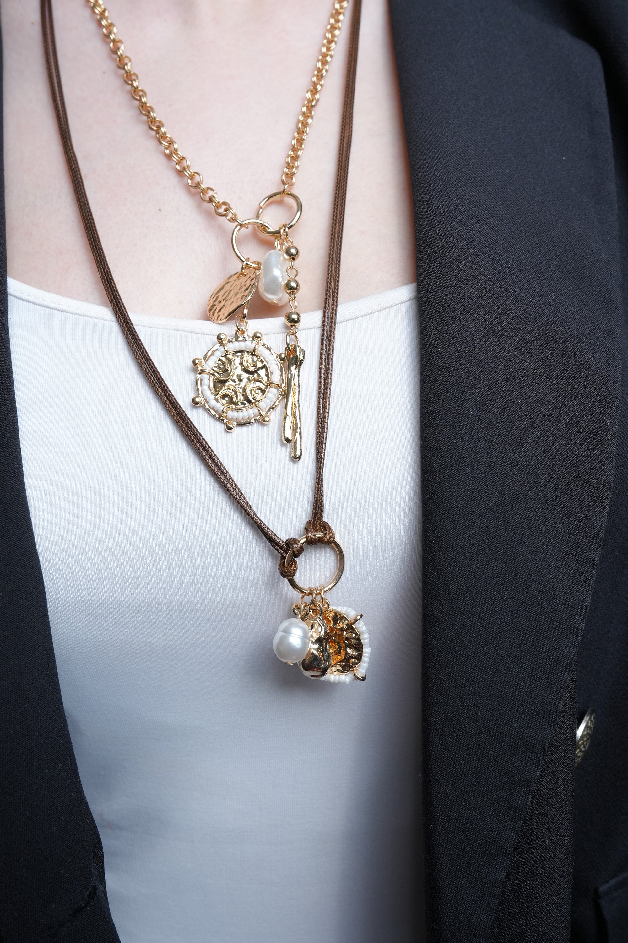 Kıyı Madalyonu ZR Model Kolye