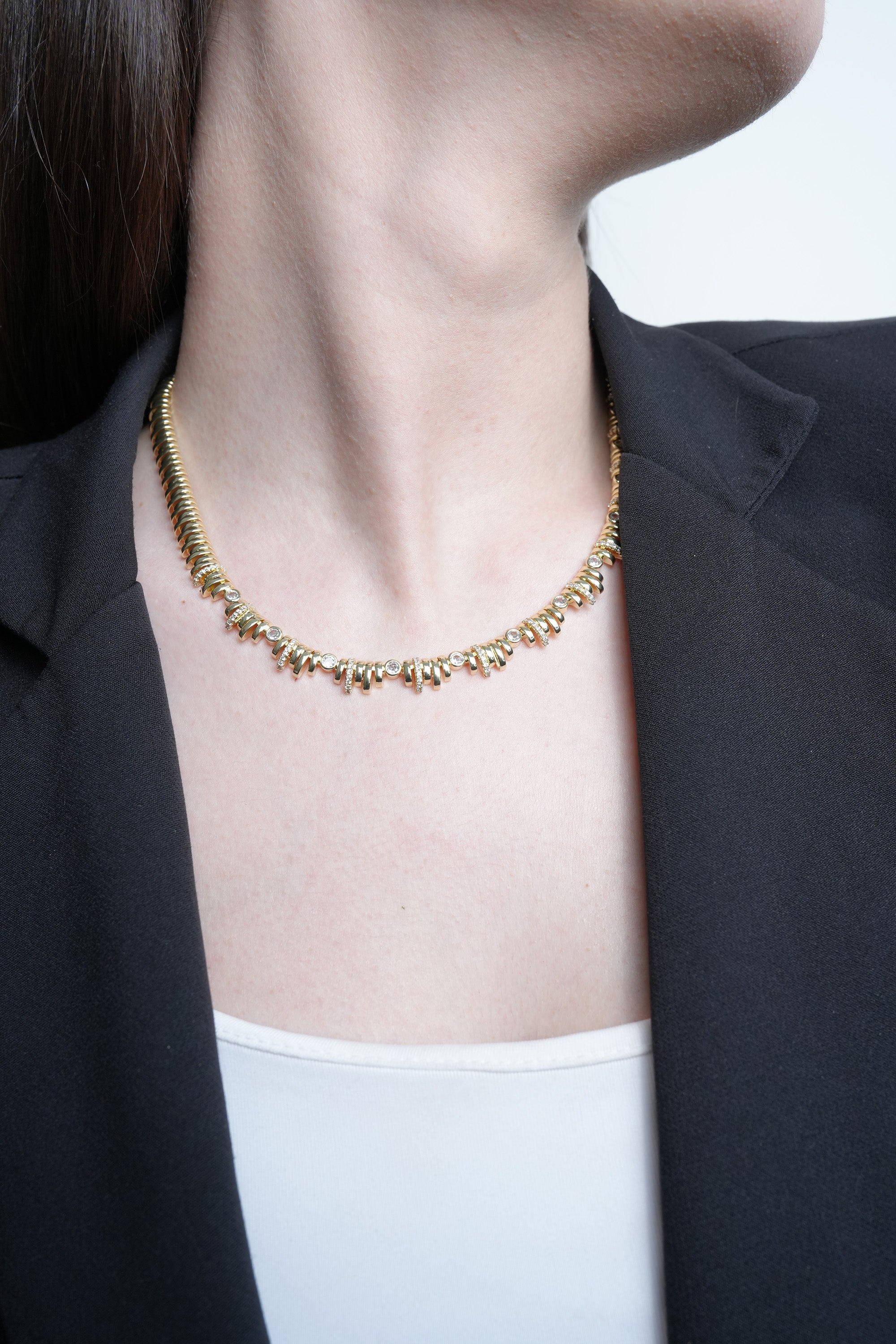 Işık İstasyonları Vip Kolye