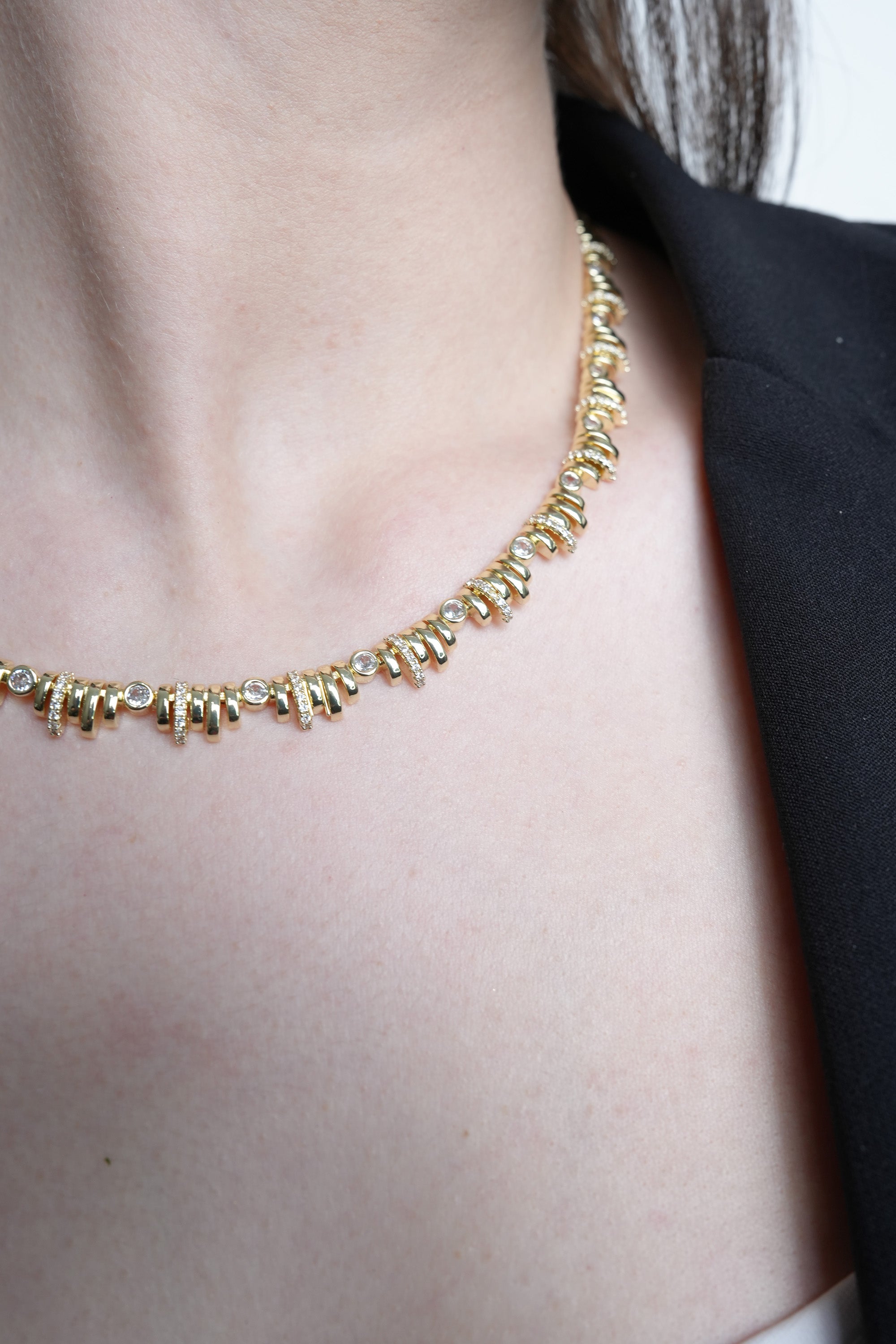 Işık İstasyonları Vip Kolye