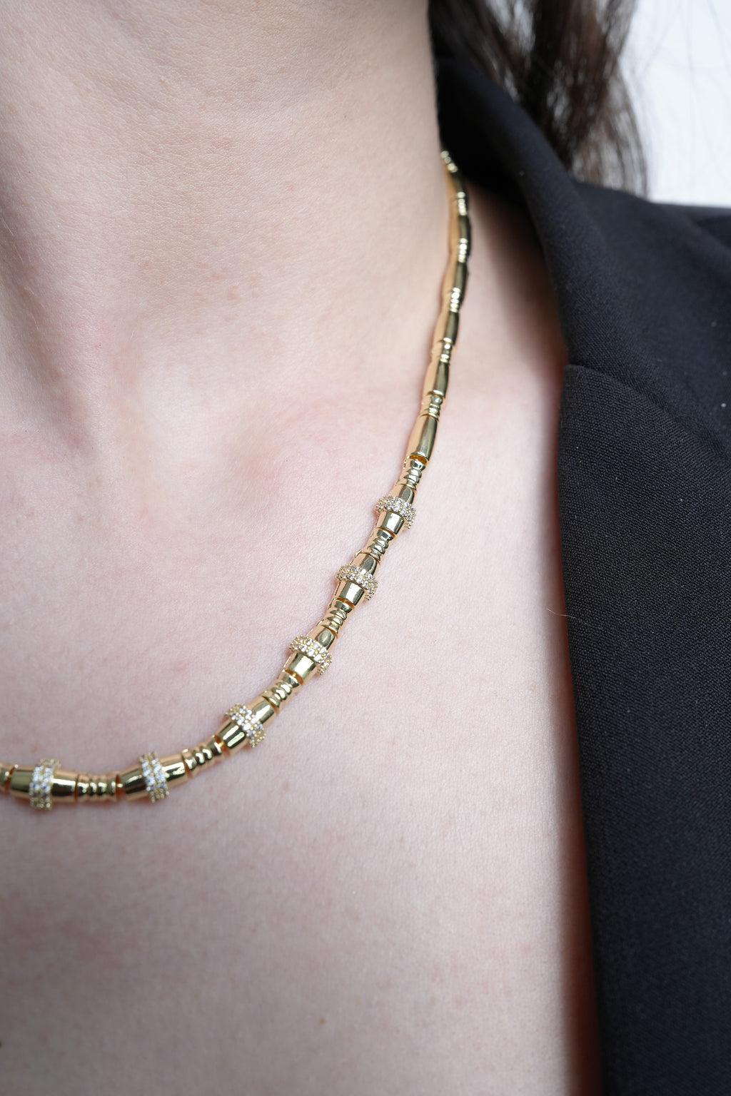 Ritimli Silindir Vip Kolye