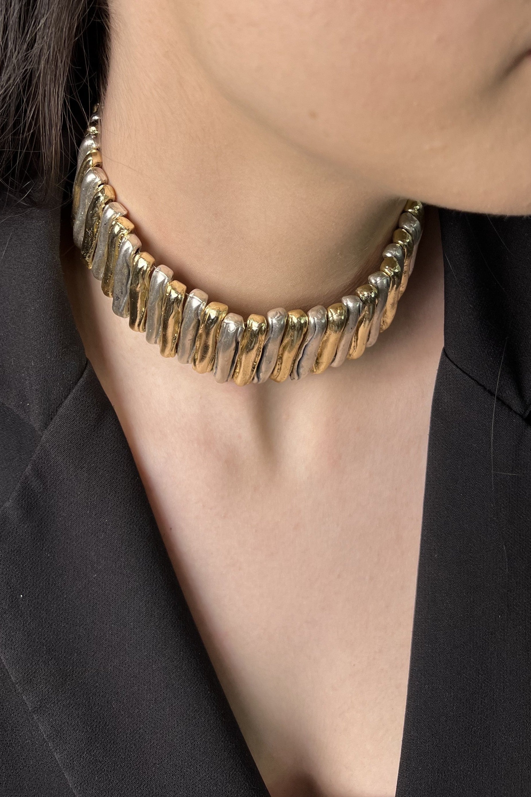 Metalik Akış 14K Luxe Kolye